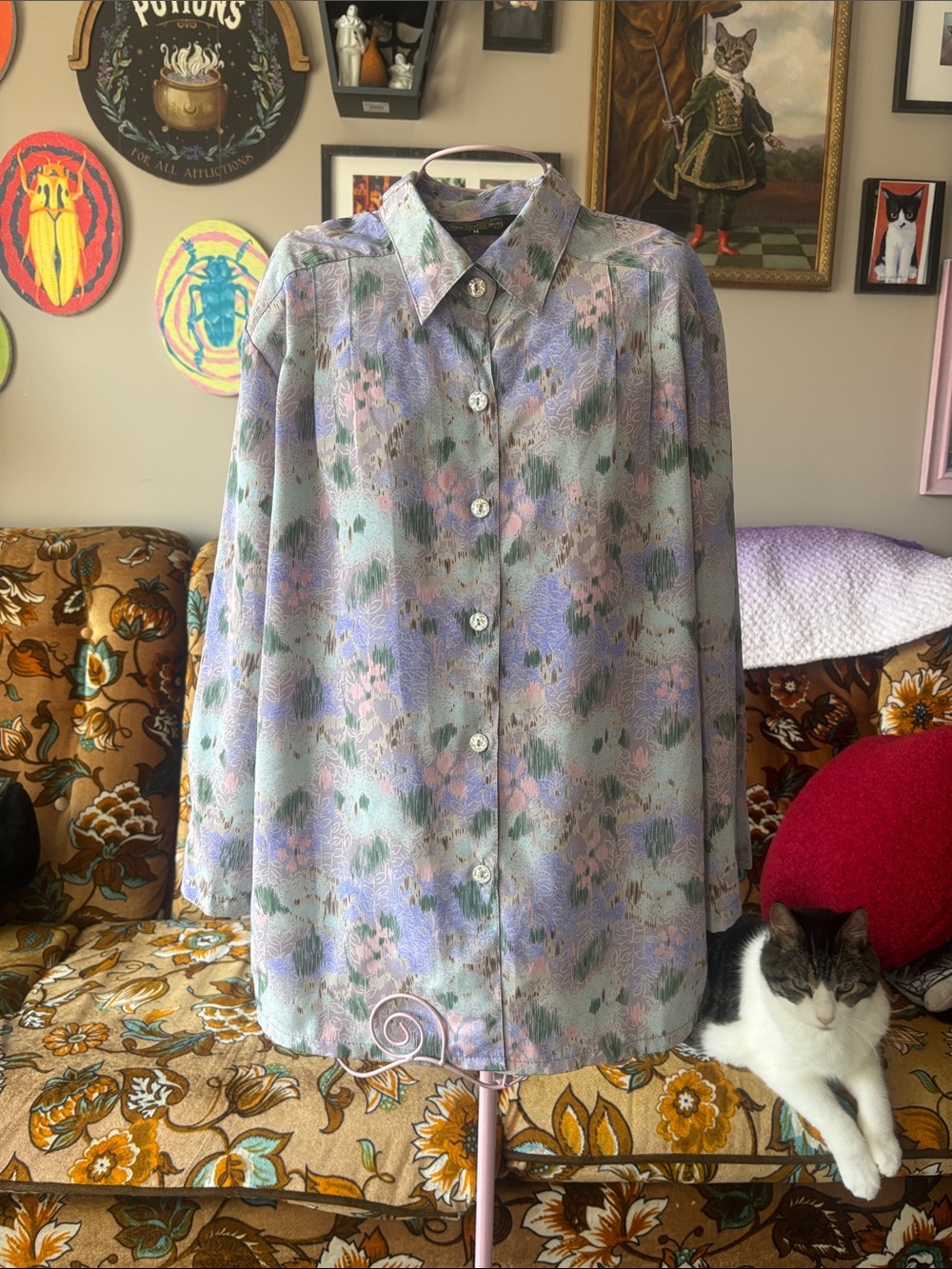 Relaxed Floral Button-Up Blouse in Lavender and Mint